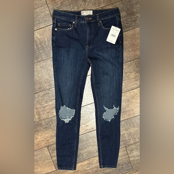 NWT Free People Skinny Jeans Size 27 - Picture 1 of 3